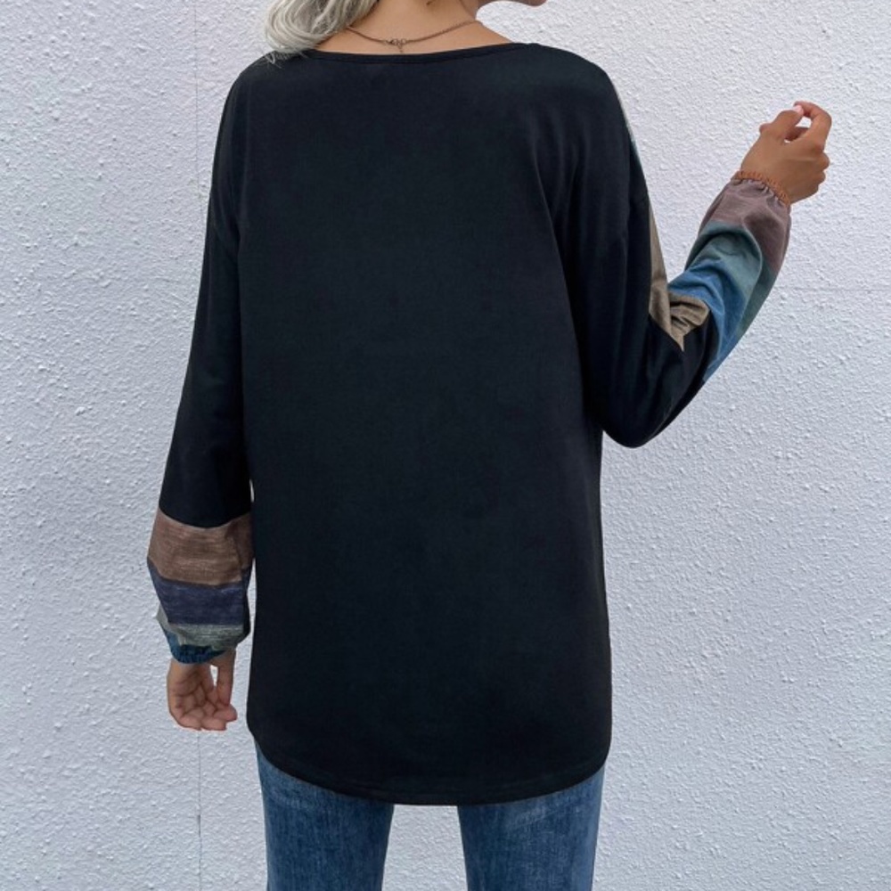 Black Chevron Print Stripes V neck Oversized Top - Picture 3 of 5